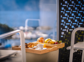 Lake Front Hotel Mirage