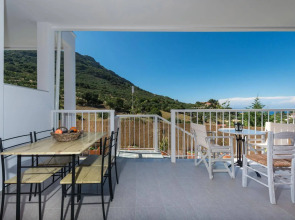 Sea View Village - Studios & Apartments