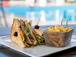 Coral Strand Smart Choice Hotel