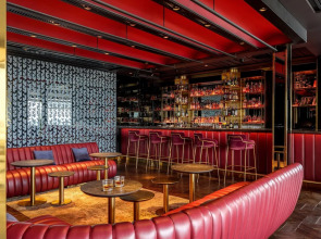 Дизайн-отель 11 Mirrors