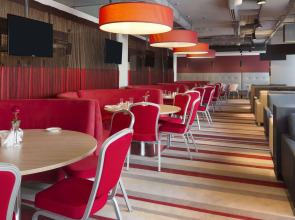 Отель Ramada Encore by Wyndham Киев