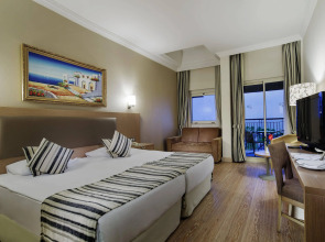 Crystal Tat Beach Golf Resort & Spa - All Inclusive