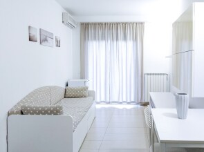 Isa Fiumicino Airport Residence