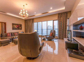 Отель Ramada by Wyndham Downtown Dubai