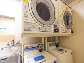 Econo Higashi Kanazawa