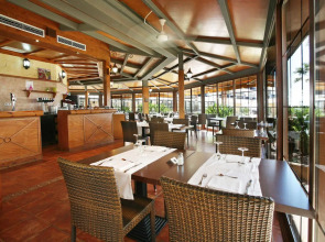 Hotel & Spa Peñíscola Plaza Suites