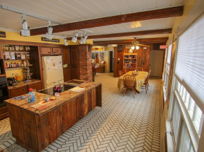 Admiral Peary Inn Bed & Breakfast