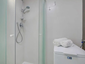 Adelasia 01 - Shared Pool and Parking