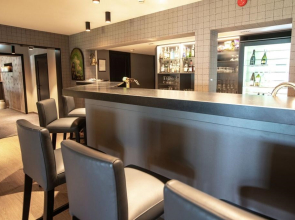 Отель Grand Skei