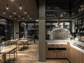 Anemi Hotel & Suites