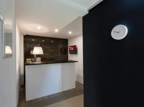 Tia Apartments and Rooms