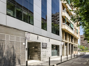 Отель Ikonik Lex