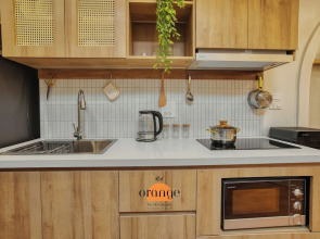 iRest Orange Tay Ho Lakeside Apartment