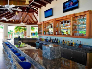 CocoLaPalm Seaside Resort