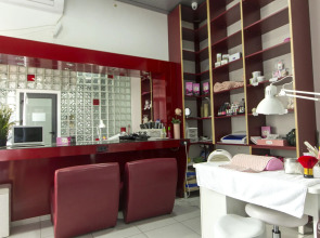 Отель Hollywoodland Wellness & Aquapark