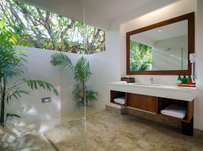 Отель Summer Island Maldives