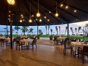 Le Meridien Khao Lak Resort & Spa