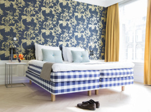 The Amsterdam Canal Hotel