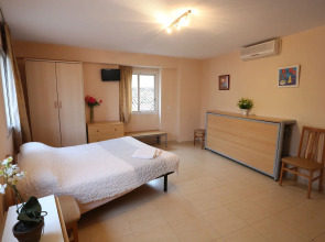 Royal Inn Aparthotel