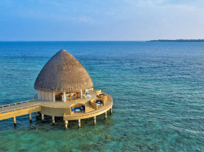 Emerald Faarufushi Resort & Spa