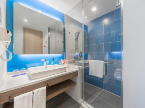 Holiday Inn Express Shanghai Gubei by IHG