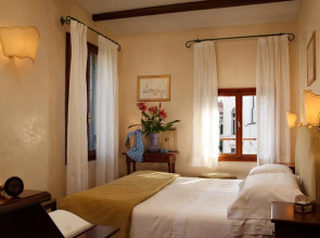 Pensione Accademia - Villa Maravege