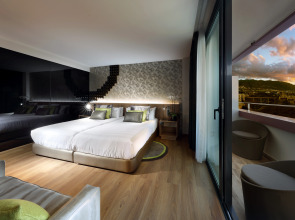 Отель Hard Rock Tenerife