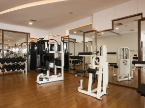 Regal Shanghai East Asia Hotel