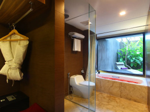 Отель Amaroossa Suite Bali