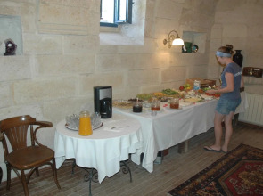 Elkep Evi Cave Hotel