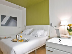 Отель Zentral Castellana Norte