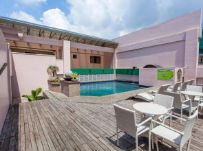 Diamond Suites and Residences