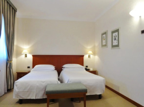 Hotel Excelsior Magenta