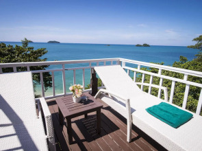 Koh Chang Cliff Beach Resort
