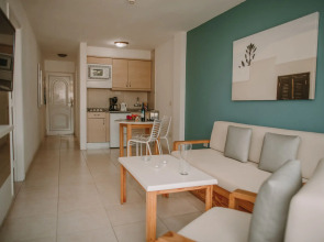 Aparthotel Playa del Sol - Adults Only