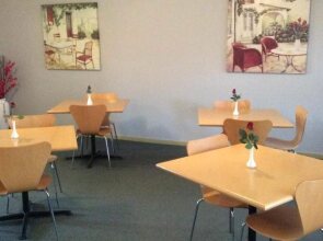 Cherry Blossom Motel