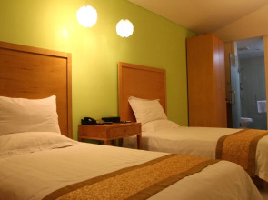 FX Inn Shanghai North Bund