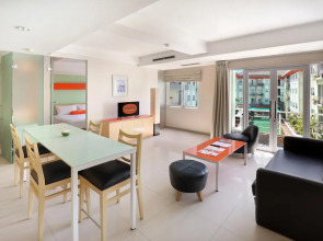 HARRIS Hotel & Residence Riverview Kuta Bali