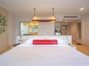 Ramada by Wyndham Phuket Deevana Patong
