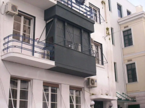 The New Yorkers Hotel