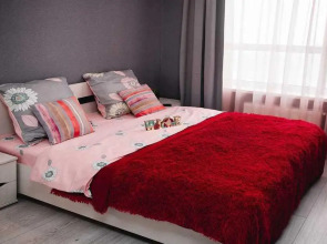 Апартаменты на улице Александра Полина 1