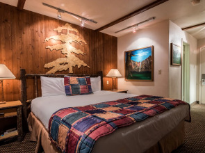 Lakeside Inn and Casino