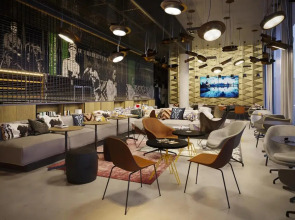 Отель Moxy Kaunas