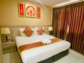 Top High Airport Link Hotel