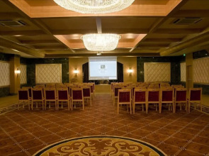 Saturn Palace Resort 