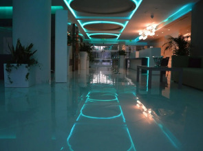 Vassos Nissi Plage Hotel & Spa