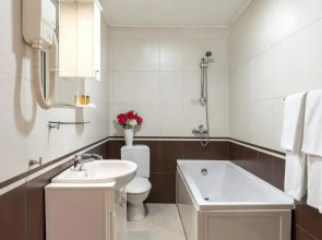 Maxim Boutique Hotel