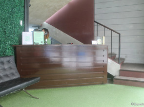 DG Budget Hotel Salem