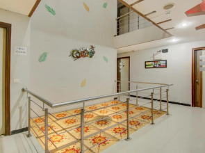 Treebo Rockwell Plaza