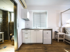 Porto Kalamaki Hotel